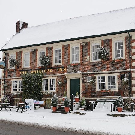 Hotel The Antelope At Upavon Esterno foto