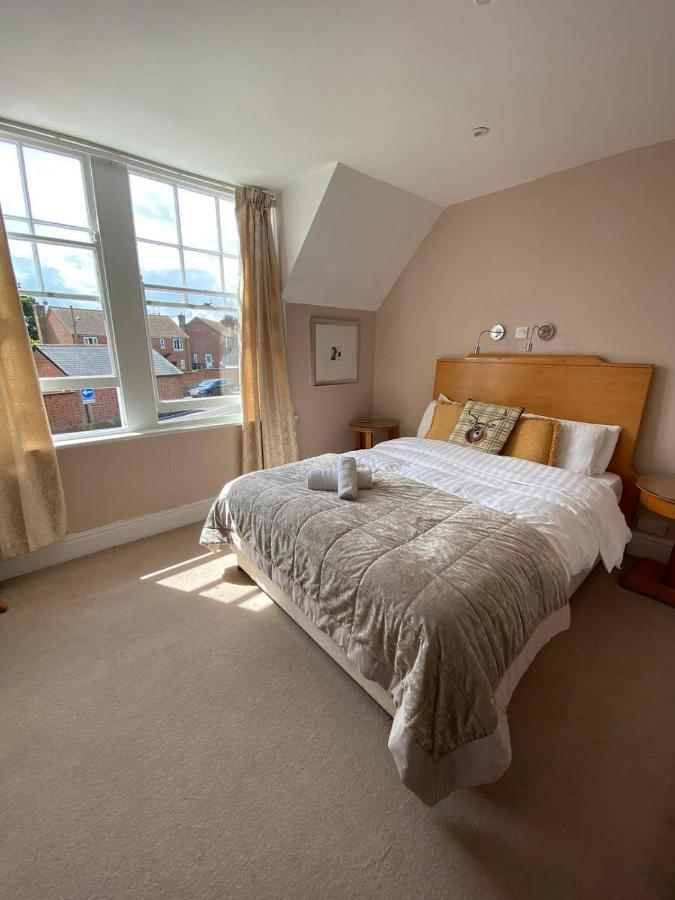Hotel The Antelope At Upavon Esterno foto